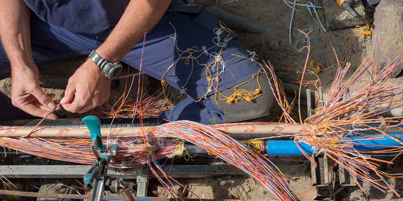 How to Tell if You Need Fiber Optic Cable Repair