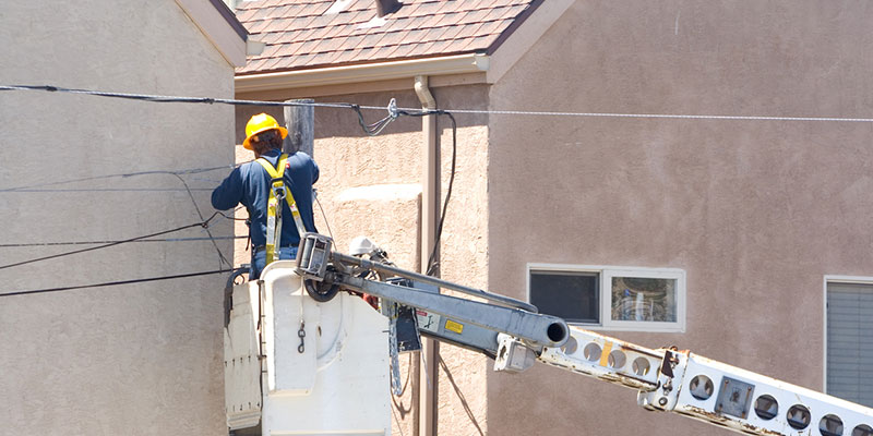Pros and Cons of Aerial Cable Installation